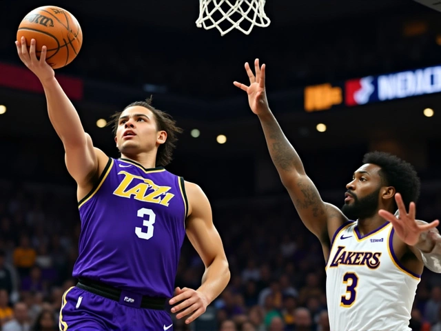 Lakers’ DeAndre Ayton Out Indefinitely After Knee Contusion vs. Jazz